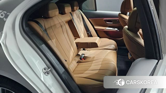 Mercedes-Benz E-Class W214 2024 Белый из Кореи, фото 2