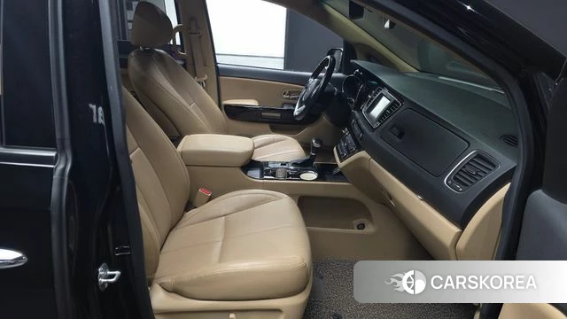 Kia The New Carnival 2019 Черный из Кореи, фото 2