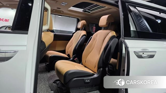 Kia Carnival 4th generation 2023 Белый из Кореи, фото 2