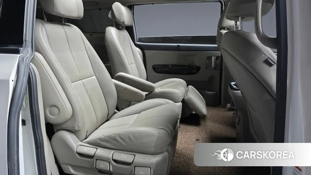 Kia The New Carnival 2018 Белый из Кореи, фото 2