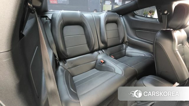 Ford Mustang 2019 Черный из Кореи, фото 2