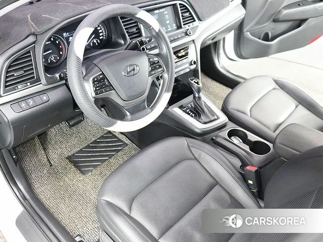 Hyundai Avante AD 2018 Белый из Кореи, фото 2