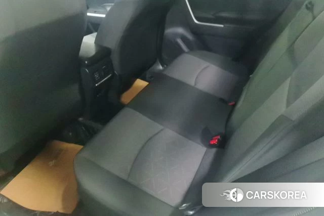 Toyota RAV4 2024 Белый из Китая, фото 2