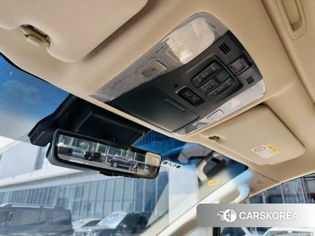 Toyota Alphard 2022 Белый из Китая, фото 2