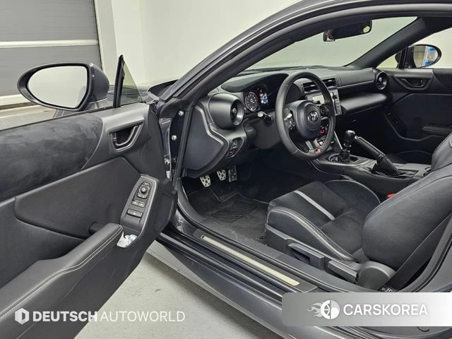 Toyota GR86 2024 Серый из Кореи, фото 2