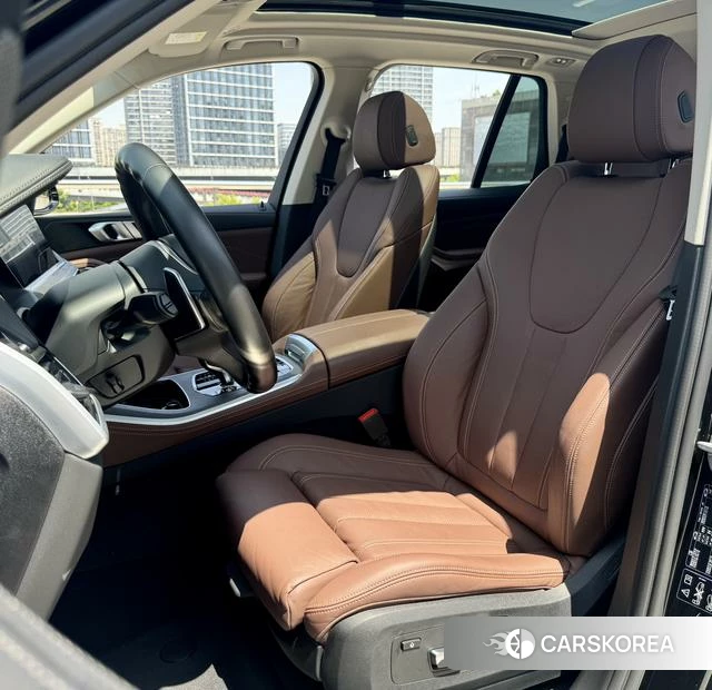 BMW X5 2021 Черный из Китая, фото 2