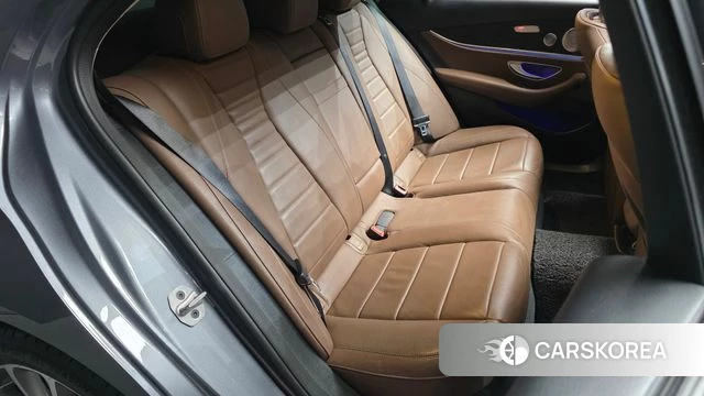 Mercedes-Benz E-Class W213 2018 Серый из Кореи, фото 2