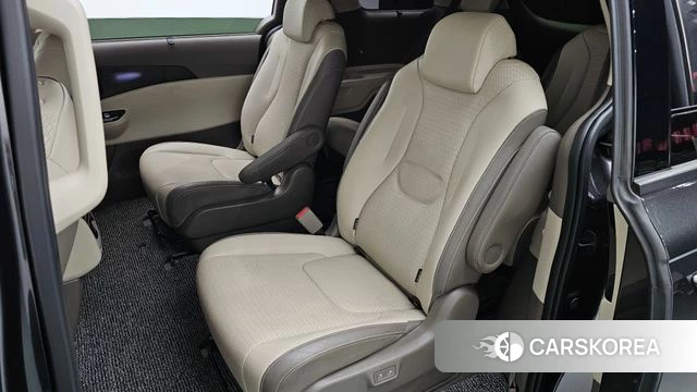 Kia Carnival 4th generation 2023 Серый из Кореи, фото 2