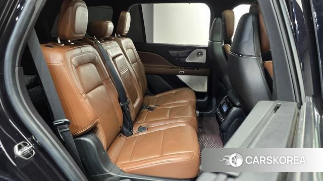 Lincoln Aviator 2nd generation 2022 Черный из Кореи, фото 2