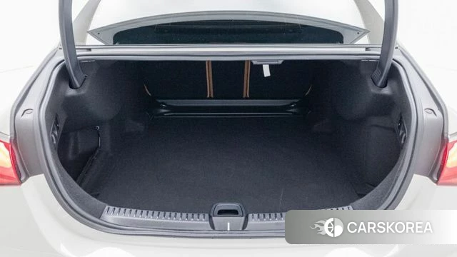 Mercedes-Benz E-Class W214 2024 Белый из Кореи, фото 2
