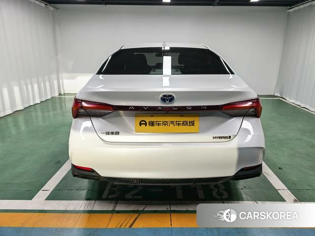 Toyota Avalon 2022 Белый из Китая, фото 2