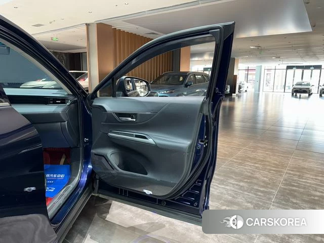 Toyota Harrier 2022 Другой из Китая, фото 2