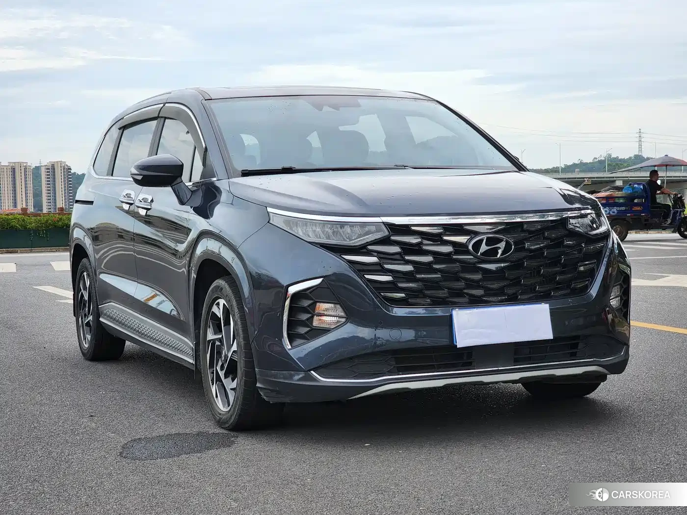Hyundai Custo 2023 Silver/gray из Китая, фото 2