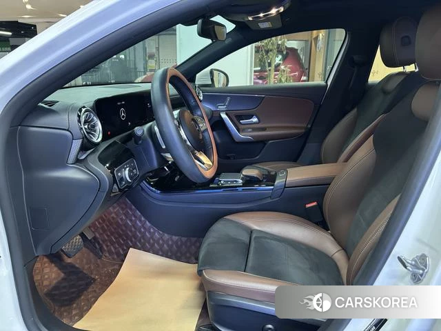 Mercedes-Benz A-Class 2021 Белый из Китая, фото 2