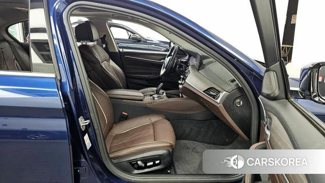 BMW 5 Series (G30) 2020 Синий из Кореи, фото 2