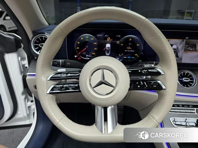 Mercedes-Benz E-Class W213 2023 Белый из Кореи, фото 2