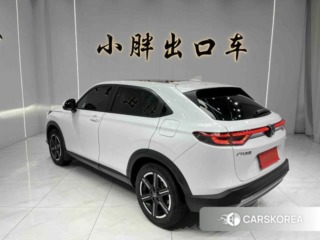 Honda Vezel 2023 Белый из Китая, фото 2