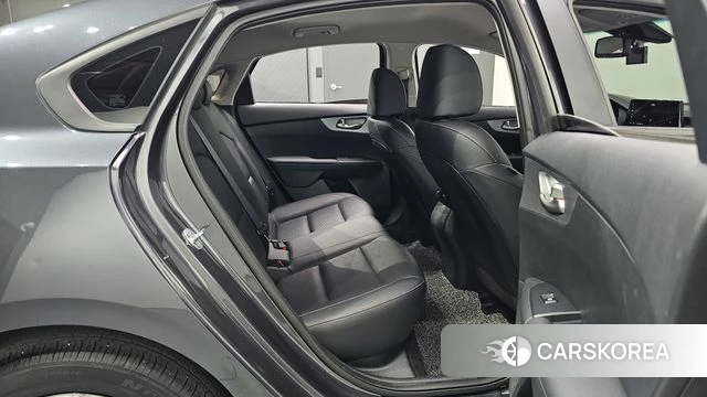 Kia The New K3 2nd generation 2021 Серый из Кореи, фото 2