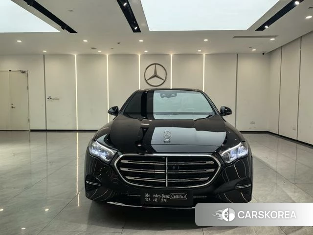 Mercedes-Benz E-Class 2025 Черный из Китая, фото 2