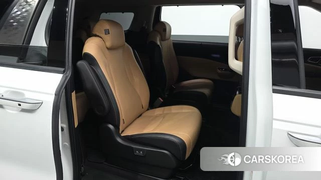 Kia Carnival 4th generation 2023 Белый из Кореи, фото 2