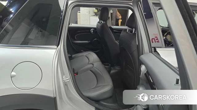 Mini Cooper 2024 Серебристо-серый из Кореи, фото 2