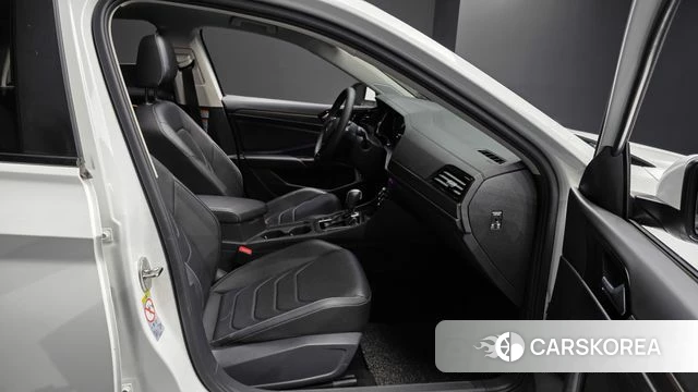 Volkswagen 7th Generation of Jetta 2021 Белый из Кореи, фото 2