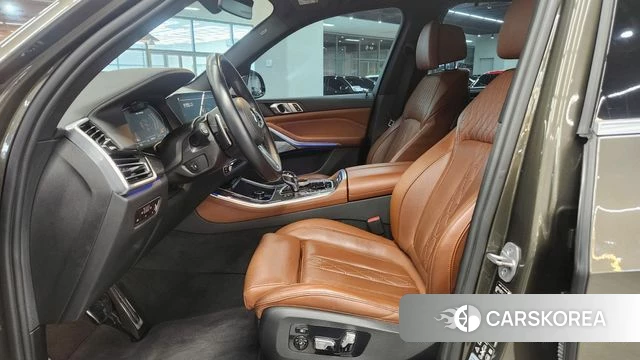BMW X5 (G05) 2023 Коричневый из Кореи, фото 2