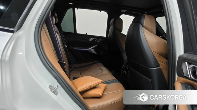 BMW X5M (G05) 2021 Белый из Кореи, фото 2