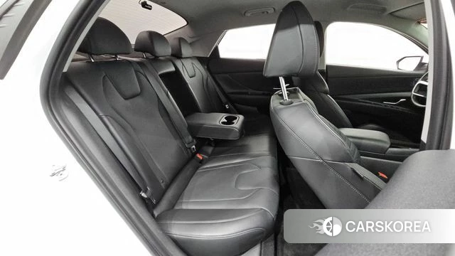 Hyundai Avante (CN7) 2022 Белый из Кореи, фото 2