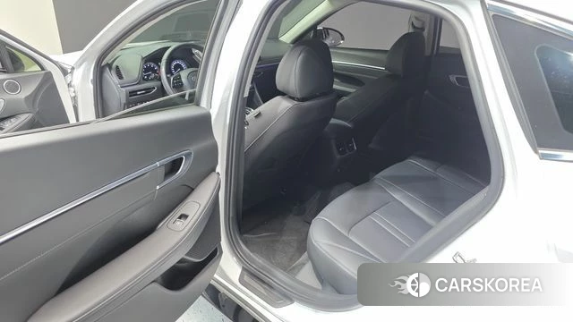 Hyundai Sonata (DN8) 2023 Белый из Кореи, фото 2