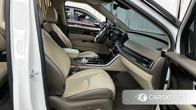 Kia Carnival 4th generation 2021 Белый из Кореи, фото 2