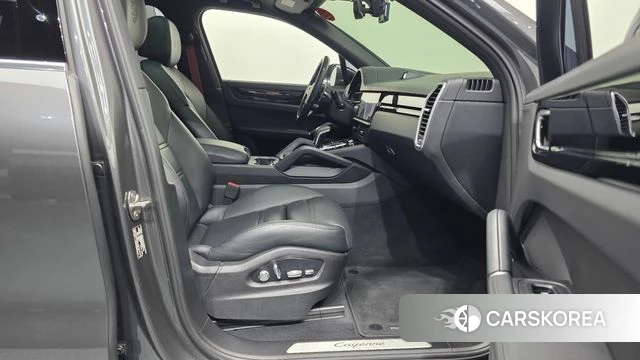 Porsche Cayenne (PO536) id 4923870 из Кореи 2