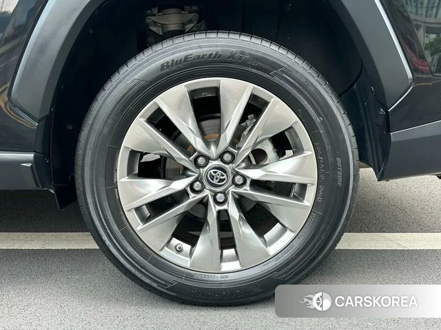Toyota Wildlander 2023 Черный из Китая, фото 2