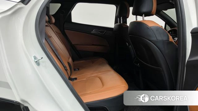 Kia Sportage 5th Generation 2024 Белый из Кореи, фото 2