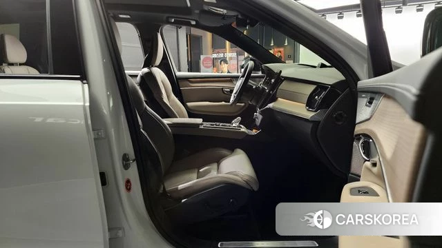 Volvo XC90 second Generation 2025 Белый из Кореи, фото 2