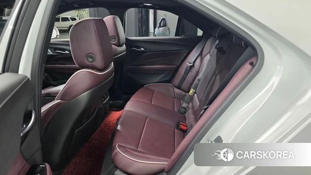 Cadillac CT4 2021 Белый из Кореи, фото 2