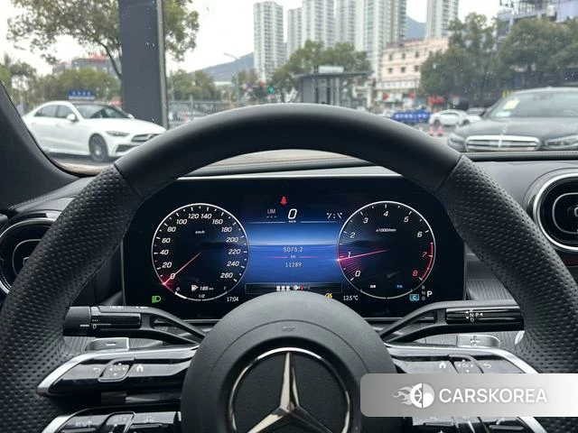 Mercedes-Benz C-class 2024 Белый из Китая, фото 2