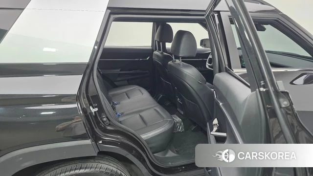 Ssangyong Torres 2022 Черный из Кореи, фото 2