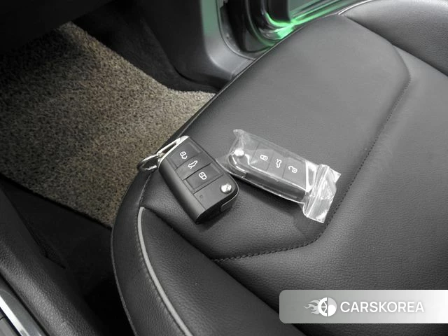 Volkswagen Tiguan second Generation 2020 Черный из Кореи, фото 2