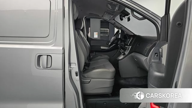 Hyundai The New Grand Starex 2019 Серебряный из Кореи, фото 2