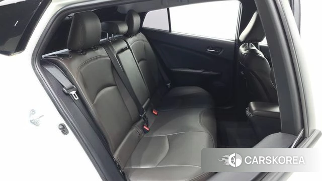 Toyota Prius 4th Generation 2019 Белый из Кореи, фото 2