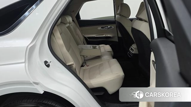 Genesis GV70 2022 Белый из Кореи, фото 2