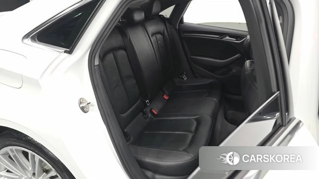 Audi New A3 2018 Белый из Кореи, фото 2