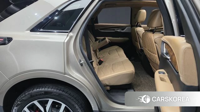 Cadillac XT5 2023 Песочный из Кореи, фото 2
