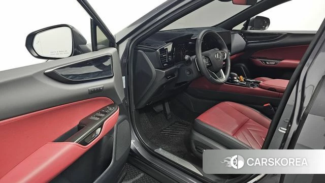 Lexus NX350h Second generation 2025 Серый из Кореи, фото 2