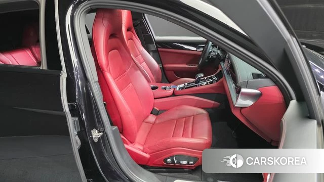 Porsche Panamera (971) 2021 Черный из Кореи, фото 2