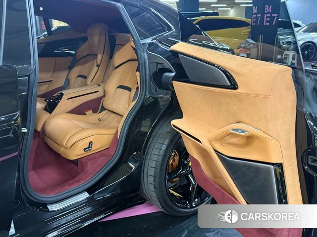 Ferrari Furosange 2025 Черный из Кореи, фото 2