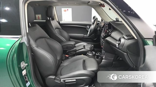Mini Cooper 2021 Светло-зеленый из Кореи, фото 2
