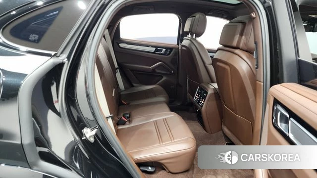 Porsche Cayenne (PO536) 2023 Черный из Кореи, фото 2