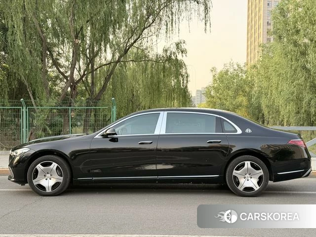 Mercedes-Benz Maybach S-Class 2025 Черный из Китая, фото 2
